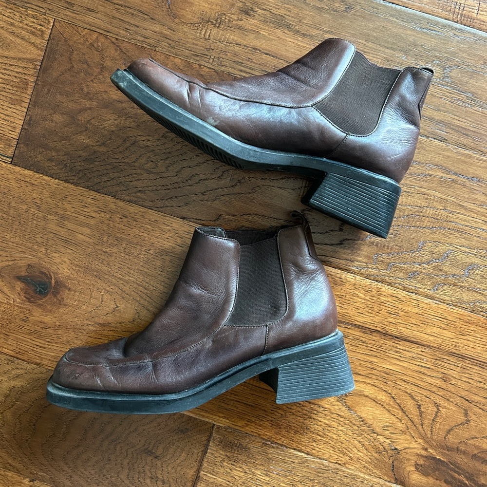 Parade Brown Leather Chelsea Square Toe Boots - Size 9